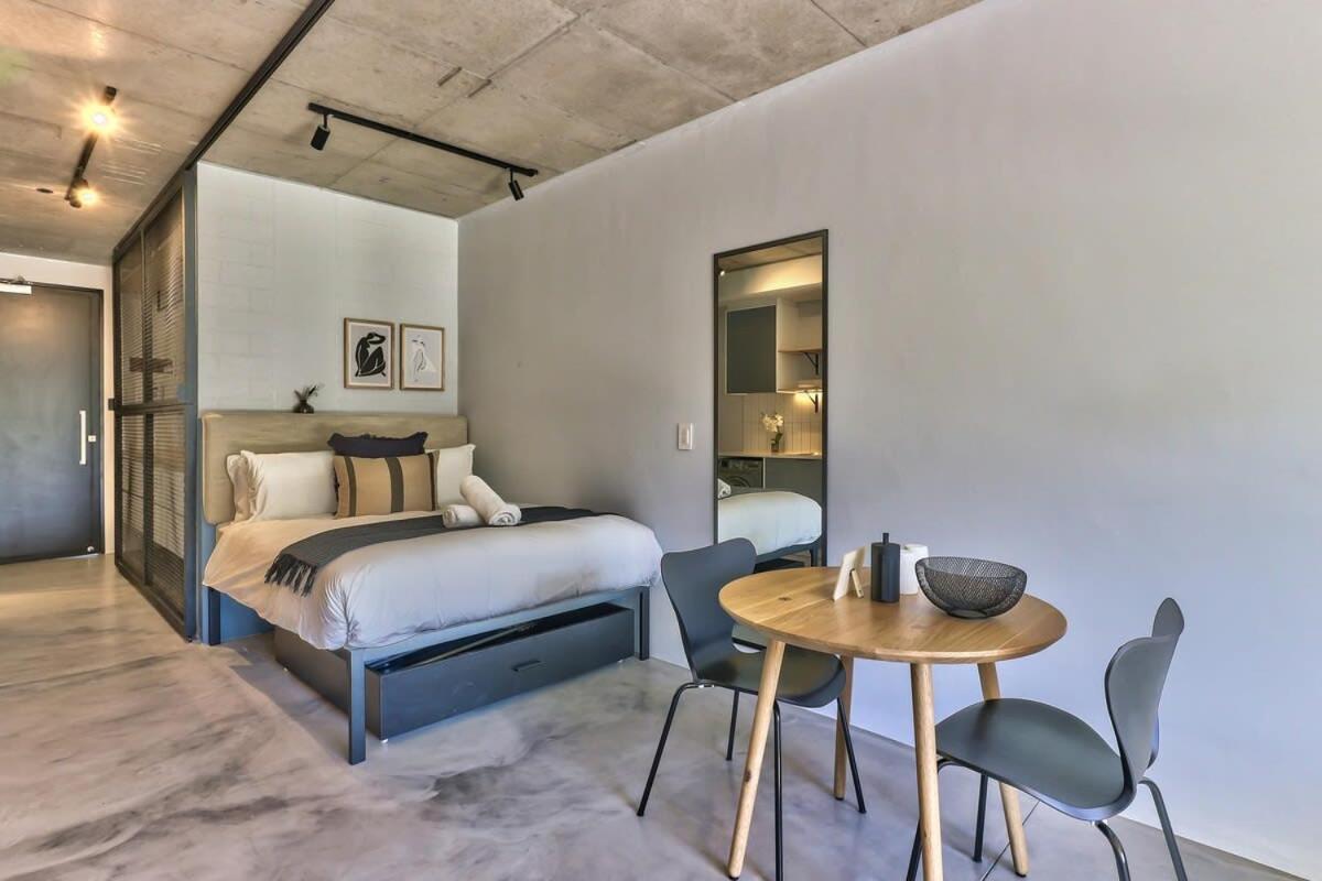 Appartement Secure, Central, Worker Bee's Luxury Pad With Pool Le Cap